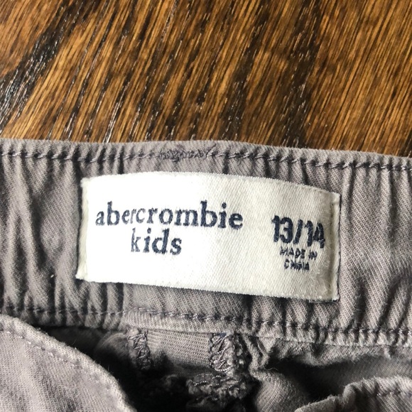 Abercrombie Kids Grey Cargo Pants - Picture 6 of 6